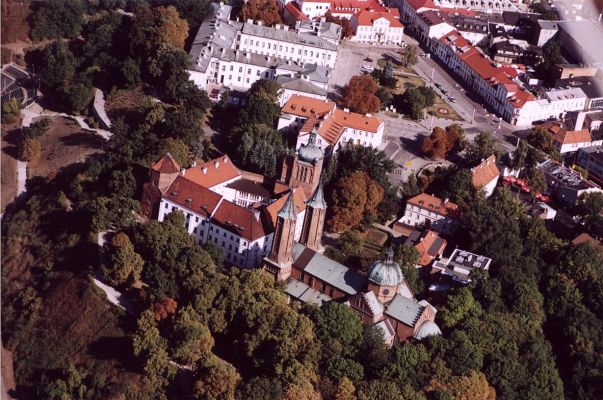 Autor: Jacek Poręba. Wszelkie prawa zastrzeżone.
