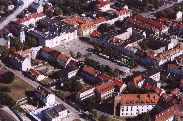 Autor: Jacek Poręba. Wszelkie prawa zastrzeżone.
