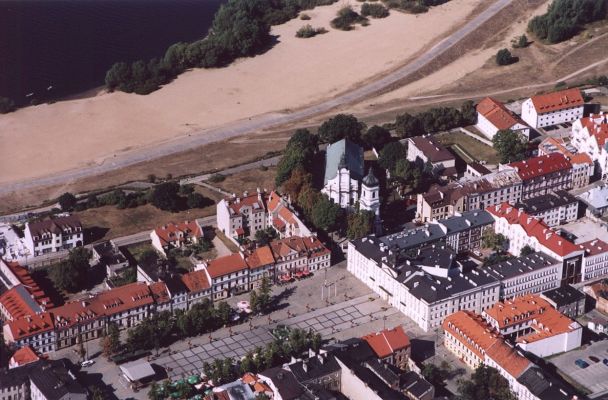 Autor: Jacek Poręba. Wszelkie prawa zastrzeżone.
