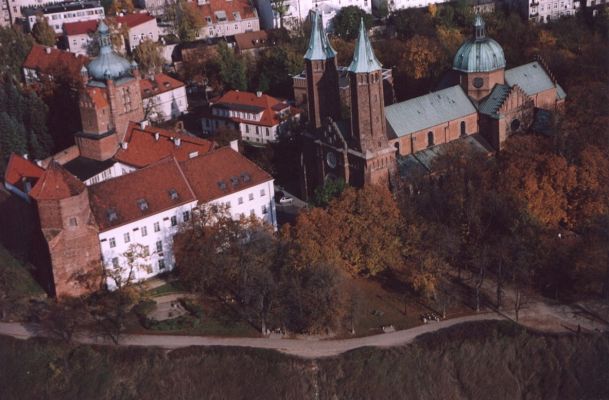 Autor: Jacek Poręba. Wszelkie prawa zastrzeżone.
