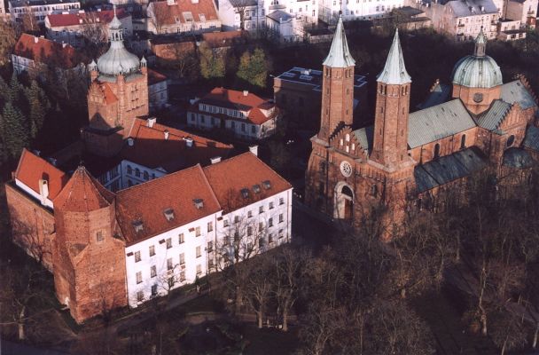 Autor: Jacek Poręba. Wszelkie prawa zastrzeżone.
