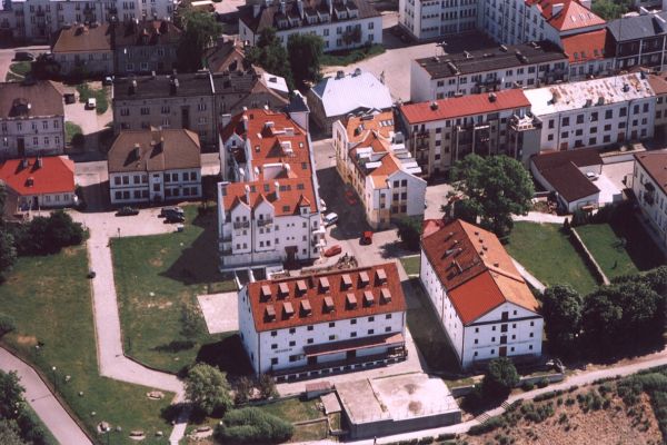 Autor: Jacek Poręba. Wszelkie prawa zastrzeżone.
