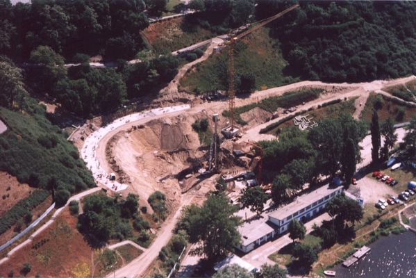 Autor: Jacek Poręba. Wszelkie prawa zastrzeżone.
