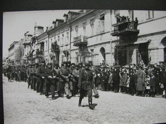 Przemarsz
Prośba o identyfikację


