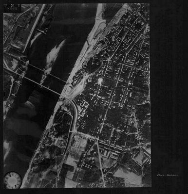 Zdjęcie lotnicze - wrzesień 1939 r.
Zdjęcie lotnicze wykonane przez niemieckich lotników - wrzesień 1939 r.

Znalezione w Internecie
