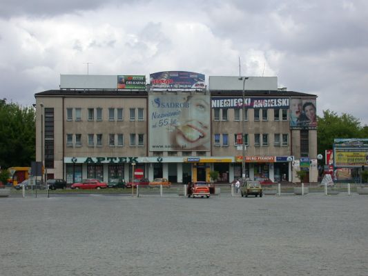 Budynek dawnego dworca autobusowego
