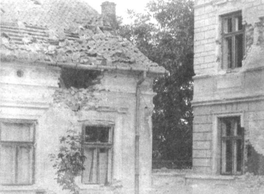 Zniszczone domy na ul. Kościuszki
fot. Jan Bułhak "Tyg. Ilustr.", 1920, nr 39
