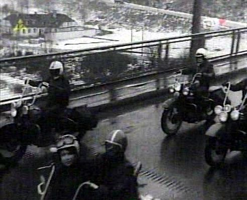 Banda Basiora na płockim moście ...
Fragment filmu "5 I 1/2 BLADEGO JÓZKA"
jesień - zima 1970
