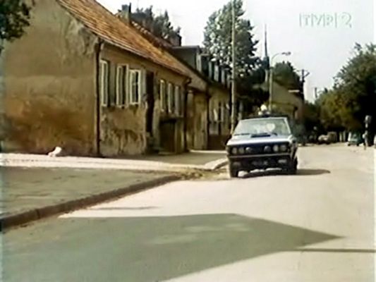 Cerarskie cięcie - ul. Kazimierza Wielkiego
1987 r.

Scena z filmu "Cesarskie cięcie".
