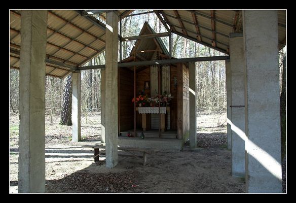 Łąck - leśna kaplica
