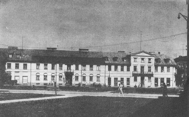 Klasycystyczna zabudowa placu Narutowicza
początek lat 60-tych

Autor: Andrzej Zborski
