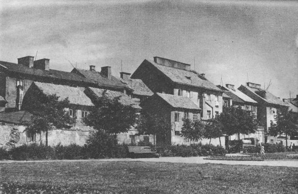 XIX-wieczna zabudowa Placu 13-tu Straconych
początek lat 60-tych

Autor: Andrzej Zborski
