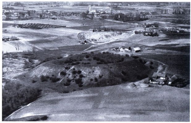 Grodzisko w Proboszczewicach
fot. E. Buczek (1959 r.)
