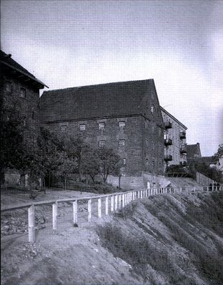 Spichlerze w pobliżu fary
lata 20-30.

Autor: A. Maciesza.
