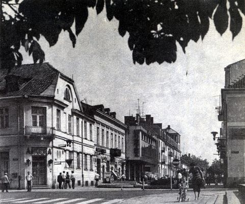 Ulica Tumska po przebudowie w 1973 roku
Autor: G. Bojanowski - 1980 r.
