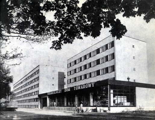 Rzemieślniczy Dom Towarowy
Autor: G. Bojanowski - 1982 r.
