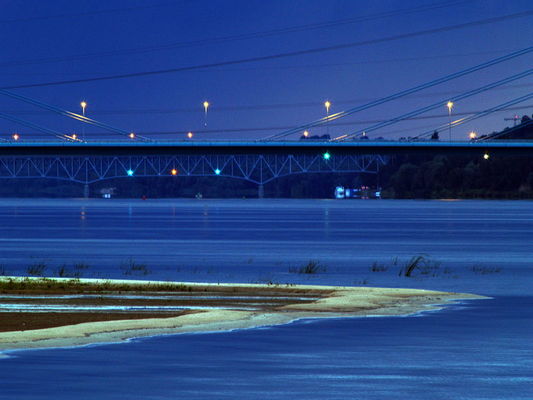 Dwa mosty...
Widok z Borowiczek
E-500 + Esplana 300mm
