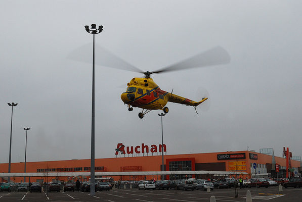 Manewry Ratownicze "PŁOCK 2008" - 07.11.2008
Lądowanie śmigłowca Lotniczego Pogotowia Ratunkowego
