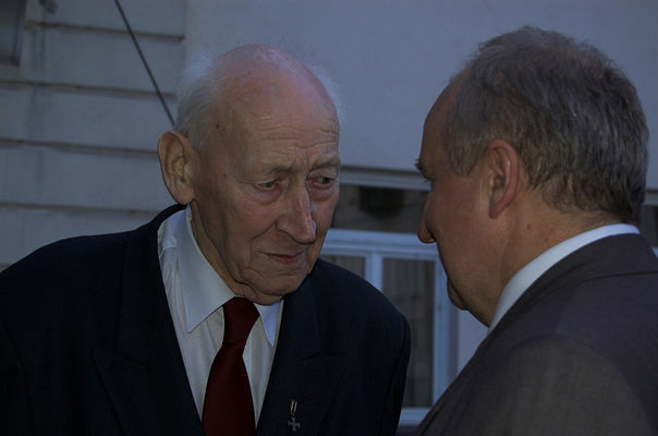 Dni Historii Płocka i Dzień Chemika 30 maja - 1 czerwca 2008 roku
Pan MAREK  GAJEWSKI
Płocczanin roku 2007... po części oficjalnej, w prywatnej pogawędce z wiceprezydentem miasta Płocka Tomaszem Kolczyńskim
