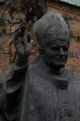 Pomnik Jana Pawła II na Tumskim Wzgórzu
Słowa kluczowe: jupiter 135mm