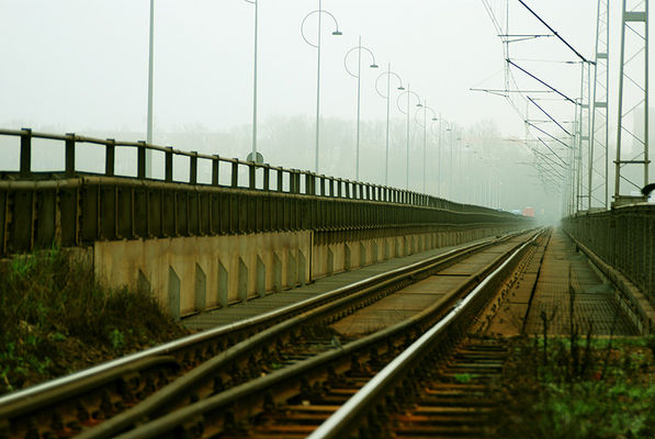 Most im. Legionów marszałka Józefa Piłsudskiego
Słowa kluczowe: most szyny