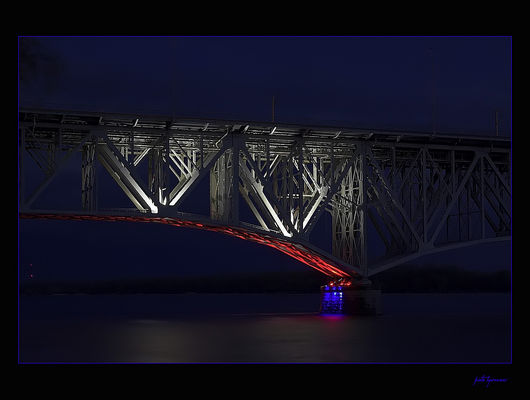 Most im. Legionów Józefa Piłsudskiego
18.IV.2007 - próbna iluminacja mostu
