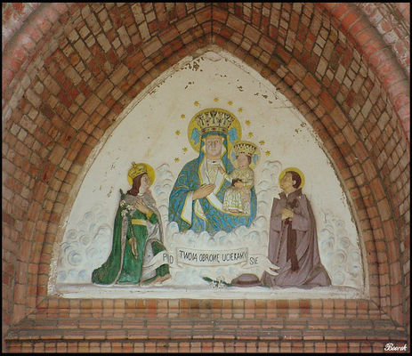 Nowy Duninów
Portal nad głównym wejściem kościoła pod wezwaniem NMP w Nowym Duninowie
Słowa kluczowe: Nowy Duninów beerek