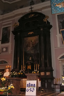 Ołtarz główny Kościoła Farnego
