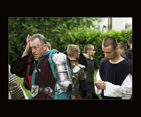 Dni Historii Płocka - Dzień Chemika
Wioska Rycerska na Wzgórzu Tumskim

Walka rycerska to nie fiu bździu :)) widać zmęczenie na twarzy 
