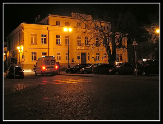 Budynek Sądu Rejonowego
+ "akcja ratunkowa" po nadmiernym spożyciu ;)
