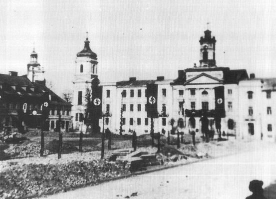 Stary Rynek
Dekoracja miasta na dzień urodzin Hitlera, 1940 r.
