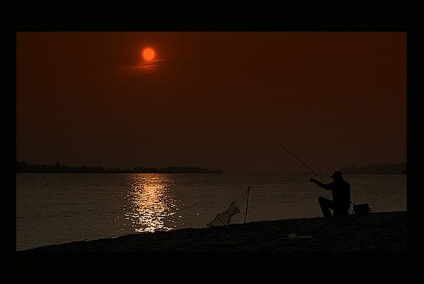 wieczorne wędkowanie nad Wisłą
...okolice "Morki"...
