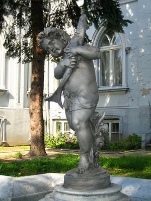 fontanna
ogród Klasztoru Mariawitów
