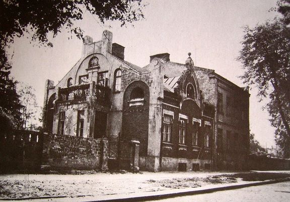 ul. Piękna 2
Dom wzniesiony przez Władysława Czachowskiego po roku 1914
