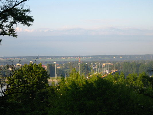 Most
Poranek na moście
