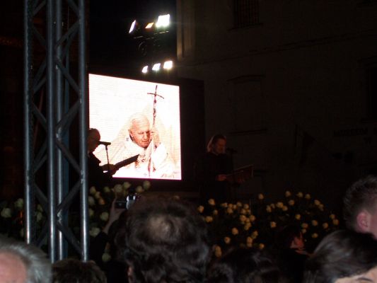 Msza i czuwanie w Płocku
po śmierci Jana Pawła II
