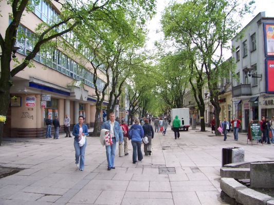 Tumska
po lewej Bank
