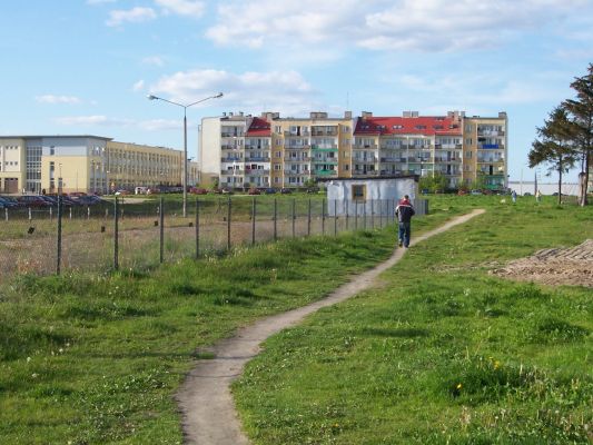 Polanka
w tle blok przy ul. Czwartaków 8, obok SP. 22
