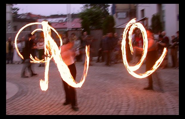 Noc w Muzeum
pokazy z ogniem przed budynkiem Muzeum Secesji
