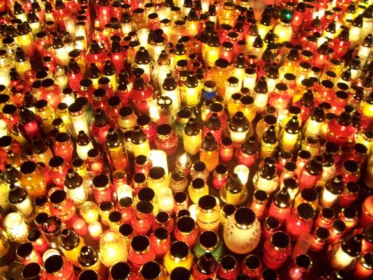 światełka rok po śmierci JP II
