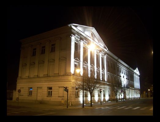 Mazowiecku Urząd Wojewódzki - Kamera Pruska nocą
