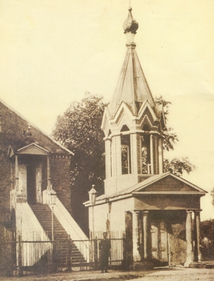 wojskowa kapliczka prawosławna
ta kapliczka znajdowala się na terenie jednostki wojskowej w Płocku, teraz to teren SWPW.
Czy ktoś się orientuje, gdzie dokladnie ona stała??? bardzo wazna dla mnie sprawa :)
