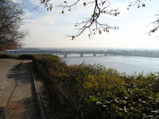 Widok na most ze Wzgórza Tumskiego
Uwaga: Duży plik (ok. 3 MB)
