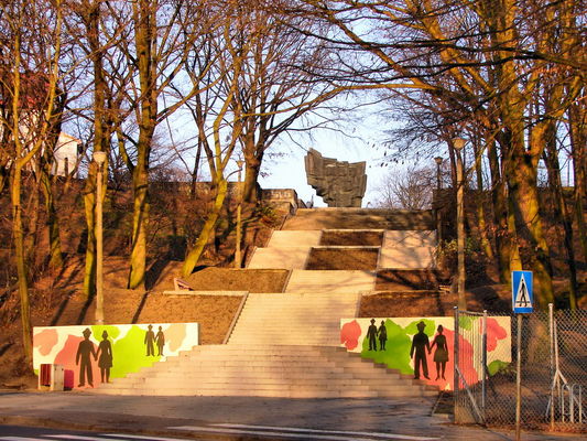 Odnowione schody Broniewskiego
