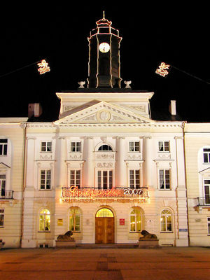 Ratusz
Ostatnie chwile noworocznego oświetlenia
