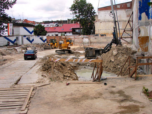 Budowa nowego kina Przedwiośnie
Czerwiec 2007
