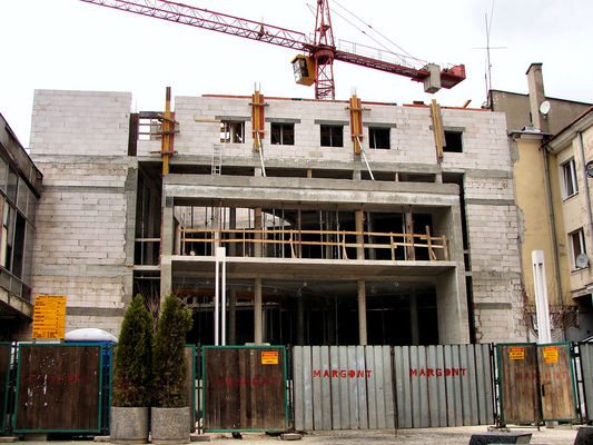 Budowa nowego kina Przedwiośnie
Luty 2008
