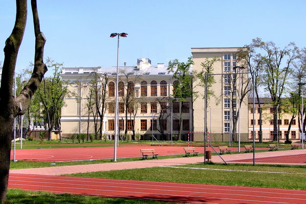 Gmach Jagiellonki
Widok od ul. 1-go Maja
