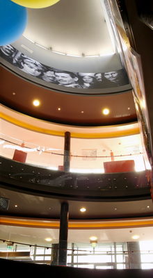 Kino Przedwiośnie
Widok na hall z poziomu -1
