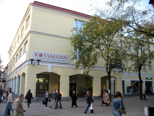 Dom Handlowy "Centrum"
